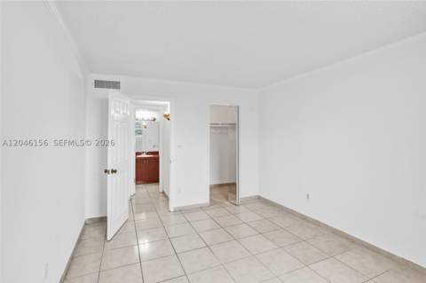606 W 81st St 323, Hialeah FL - photo 13 of 20