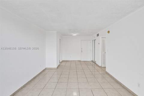606 W 81st St 323, Hialeah FL - photo 9 of 20