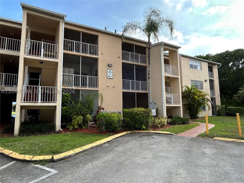 1 bedroom Condominium at 15340 SW 106th Ter 817, Hammocks Trails Condo, Miami — photo 2