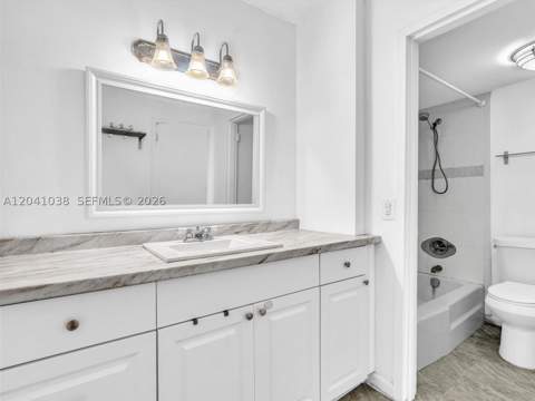 2020 NE 135th St 601, North Miami FL - photo 19 of 30