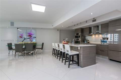 17201 Collins Ave 1807, Sunny Isles Beach FL - photo 11 of 41