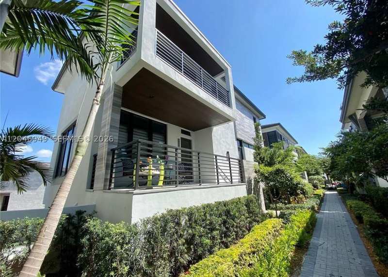4 bedroom SingleFamilyResidence at 8256 NW 48th ter, Downtown Doral South Phas, Doral — photo 1