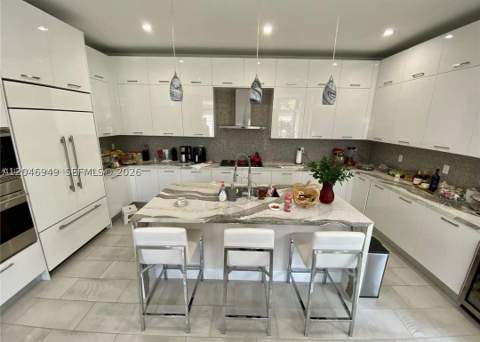 8256 NW 48th ter, Doral FL - photo 12 of 32