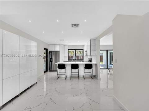 19225 NE 18th Ave, Miami FL - photo 13 of 56