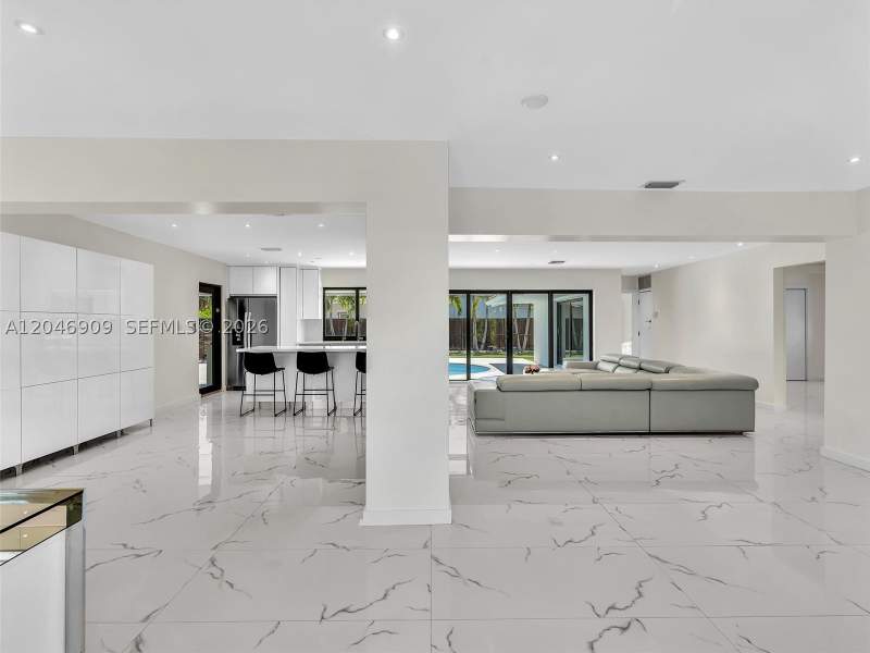 4 bedroom SingleFamilyResidence at 19225 NE 18th Ave, Greyknoll Ests Resub, Miami — photo 4