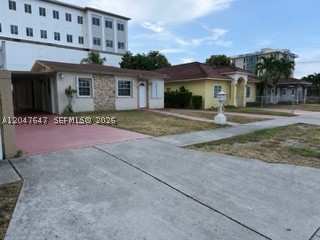 4 bedroom SingleFamilyResidence at 525 E 24th St, 6th Addn To Hialeah, Hialeah — photo 1
