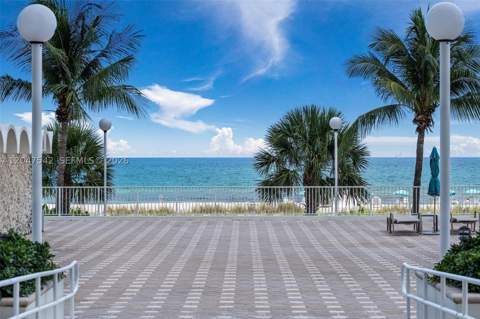 5701 Collins Ave 1415, Miami Beach FL - photo 16 of 33