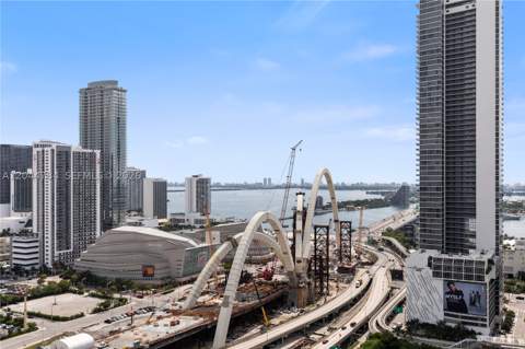 20 NE 11th 2905, Miami FL - photo 13 of 30