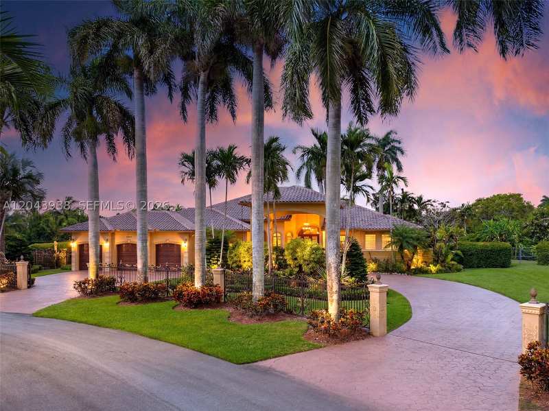4 bedroom SingleFamilyResidence at 29482 SW 193rd Ct, Biscado Ests Sec 1, Homestead — photo 1