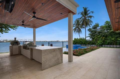 9720 W Broadview Dr, Bay Harbor Islands FL - photo 9 of 85