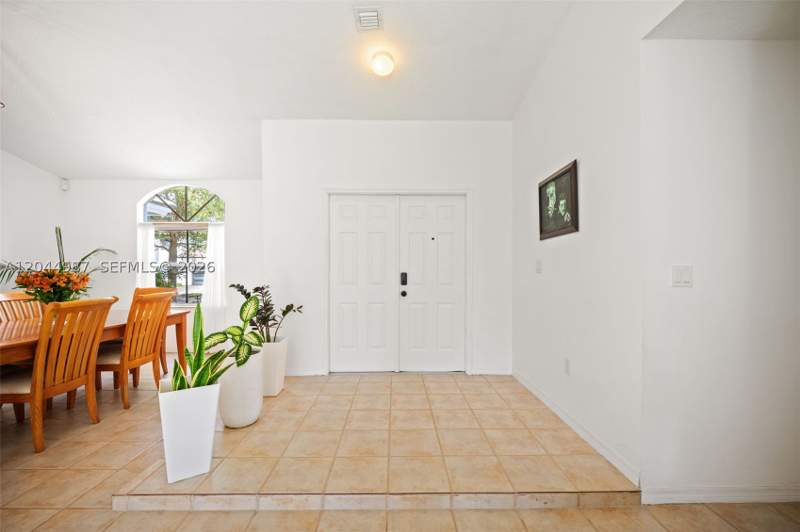 3 bedroom SingleFamilyResidence at 18061 SW 152nd Ct, Quirch Sub, Miami — photo 2