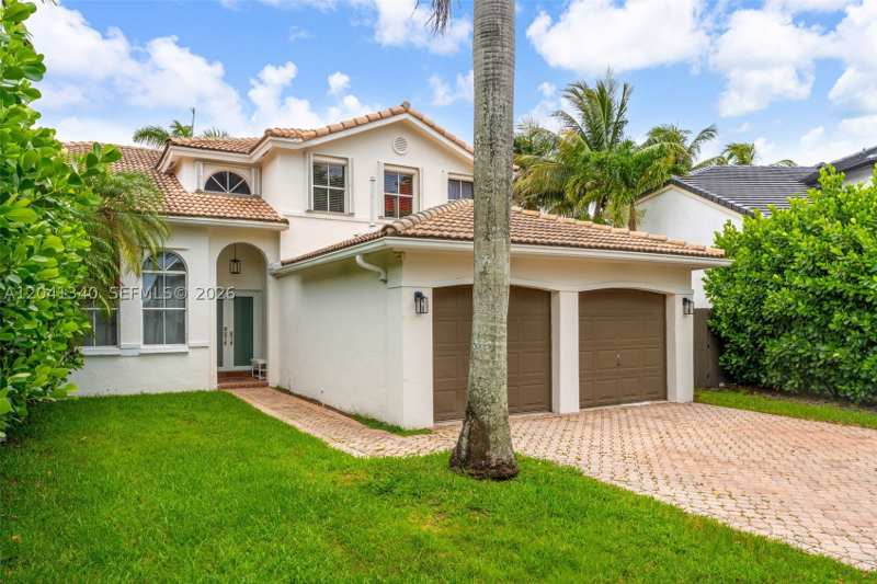 4 bedroom SingleFamilyResidence at 16335 SW 81 St, Poinciana At Sunset Lakes, Miami — photo 1