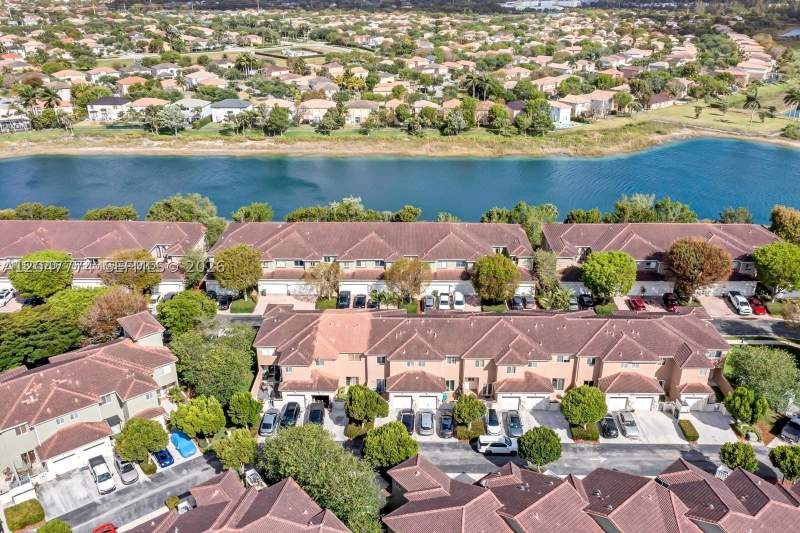 2 bedroom Townhouse at 1942 SE 23rd Ter, Towngate North, Homestead — photo 5