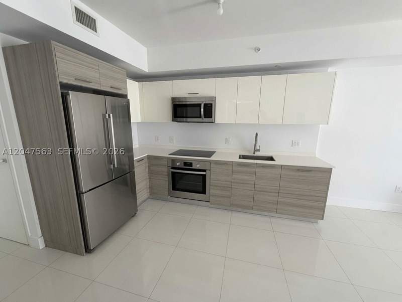 1 bedroom Condominium at 1300 Brickell Bay Dr 1110, Brickell House Condo, Miami — photo 3