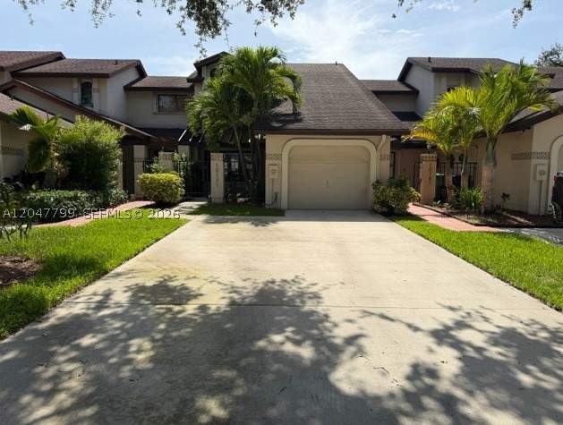 3 bedroom Townhouse at 10171 SW 137th Ct, Valencia Townhomes, Miami — photo 2
