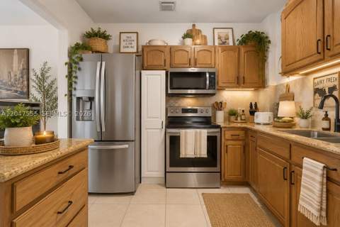 17820 NW 73rd Ave 103-1, Hialeah FL - photo 11 of 35