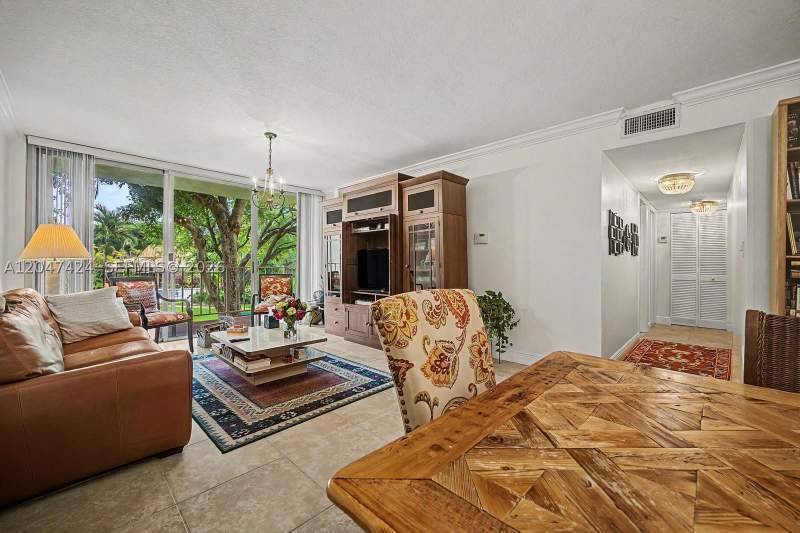 2 bedroom Condominium at 13120 SW 92nd Ave B-207, Village At The Falls Cond, Miami — photo 4