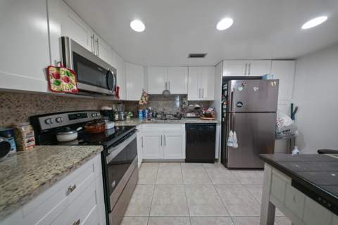 20860 San Simeon Way 109-6, Miami FL - photo 11 of 20