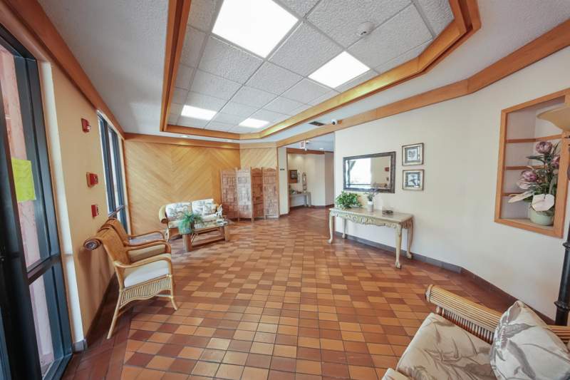 2 bedroom Condominium at 20860 San Simeon Way 109-6, Lakeview Of The Calf Club, Miami — photo 5