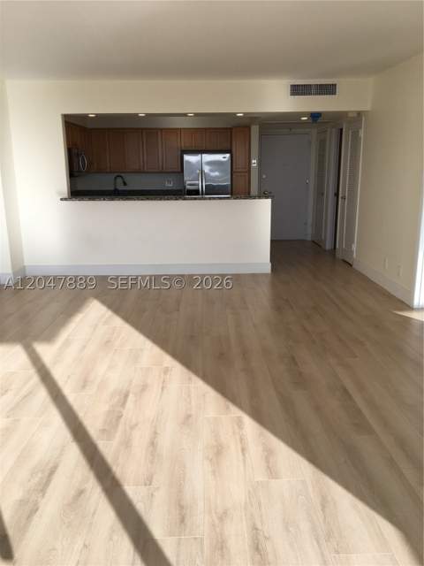 5700 Collins Ave 6J, Miami Beach FL - photo 14 of 38