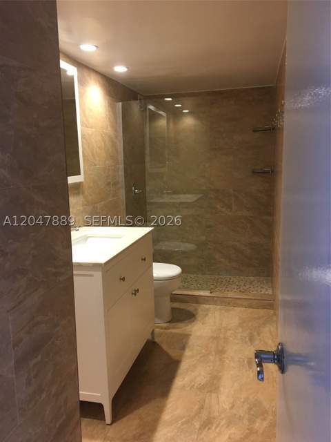 5700 Collins Ave 6J, Miami Beach FL - photo 21 of 38