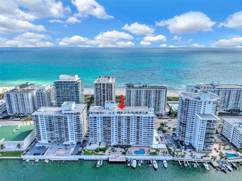 1 bedroom Condominium at 5700 Collins Ave 6J, Seacoast 5700 Condo, Miami Beach — photo 3
