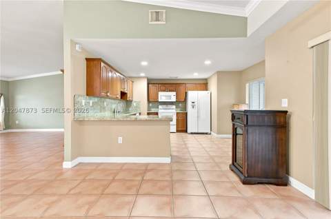 15059 SW 33rd Ter, Miami FL - photo 12 of 49