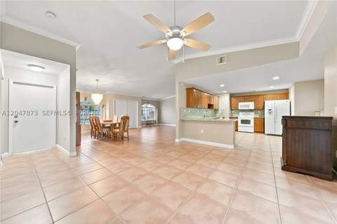 15059 SW 33rd Ter, Miami FL - photo 7 of 49