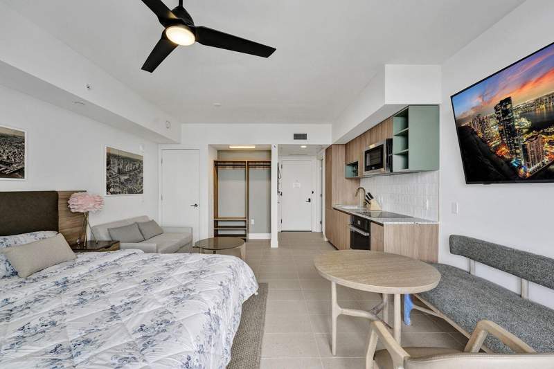 1 bedroom Condominium at 601 NE 1st Avenue 4712, Gale Natiivo, Miami — photo 4