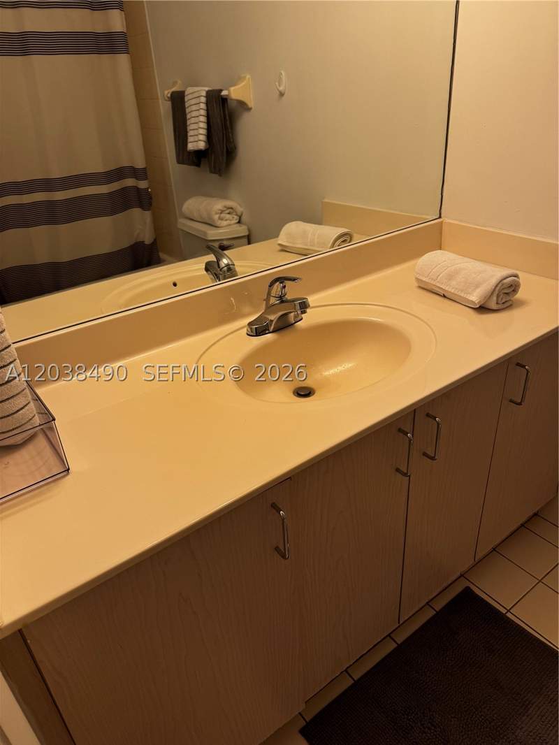1 bedroom Condominium at 185 SE 14th Ter 1812, Fortune House Condo, Miami — photo 4