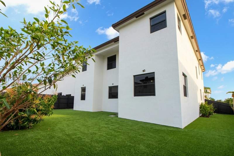 5 bedroom SingleFamilyResidence at 12900 SW 229th St, Kendall Assemblage North, Miami — photo 4