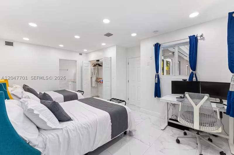 4 bedroom SingleFamilyResidence at 1240 NE 159th St, Fulford By The Sea Sec J, North Miami Beach — photo 5