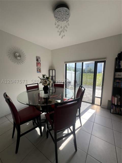 20368 NW 4th Path, Miami Gardens FL - photo 15 of 54