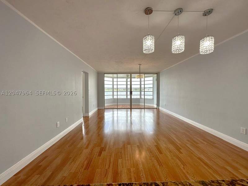 2 bedroom Condominium at 1300 NE 191st St A112, Sixth Forum Condominium, Miami — photo 4