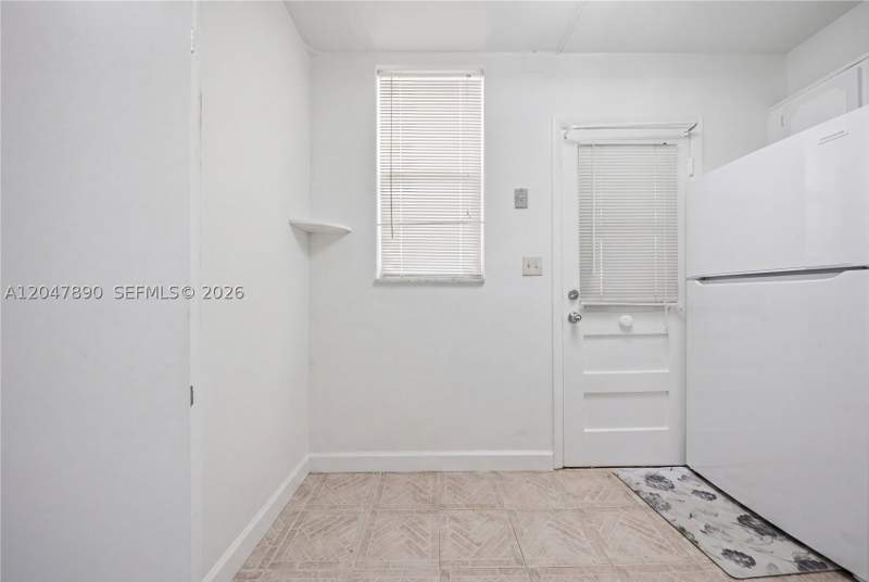 1 bedroom Condominium at 2999 Point East Dr C507, Point East One Condo-Bldg, Aventura — photo 4