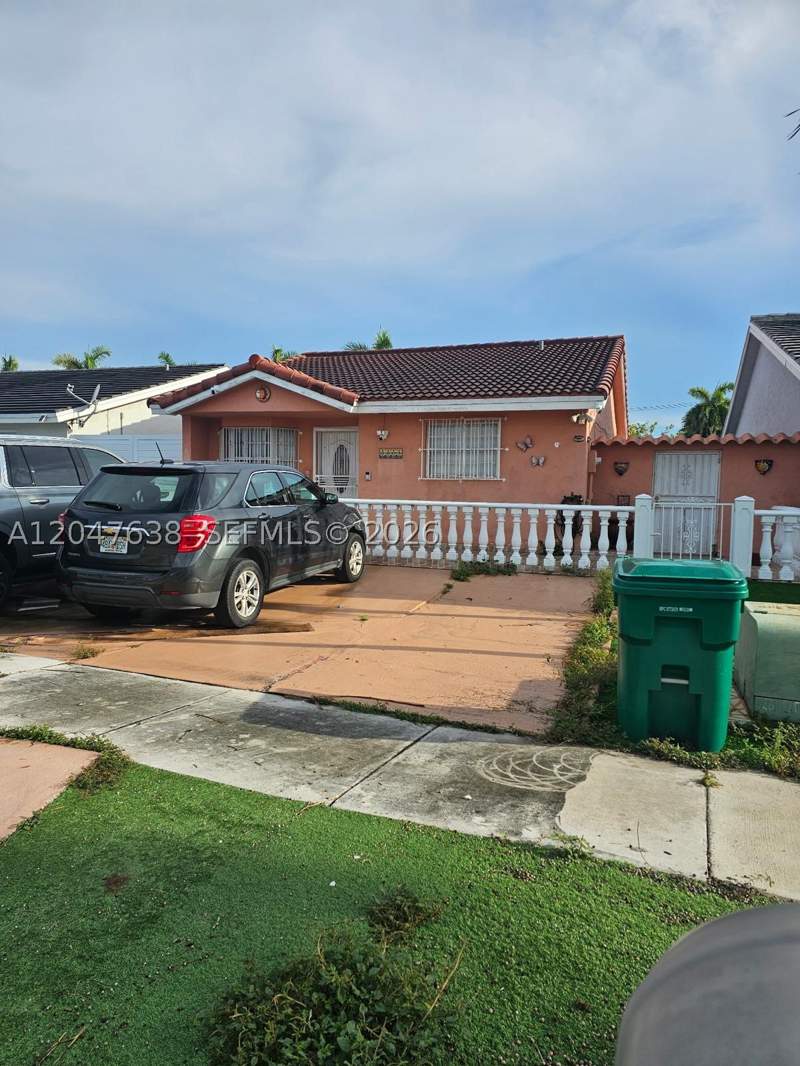3 bedroom SingleFamilyResidence at 8805 NW 113th St, London Estates 1st Addn, Hialeah Gardens — photo 3