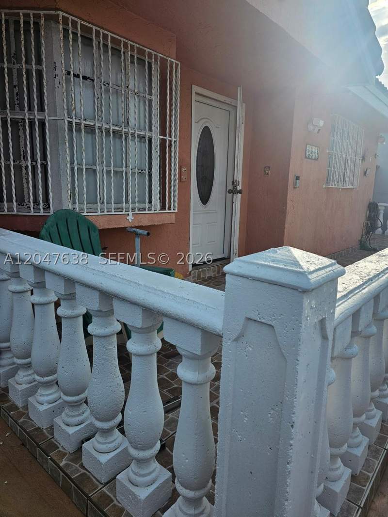 3 bedroom SingleFamilyResidence at 8805 NW 113th St, London Estates 1st Addn, Hialeah Gardens — photo 4