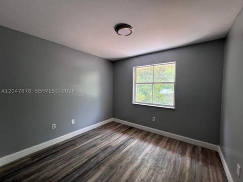 451 NE 136th St I-101, North Miami FL - photo 17 of 21