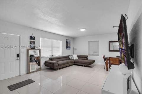 801 NW 17th Ct, Miami FL - photo 12 of 37