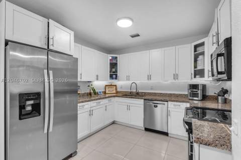 801 NW 17th Ct, Miami FL - photo 16 of 37
