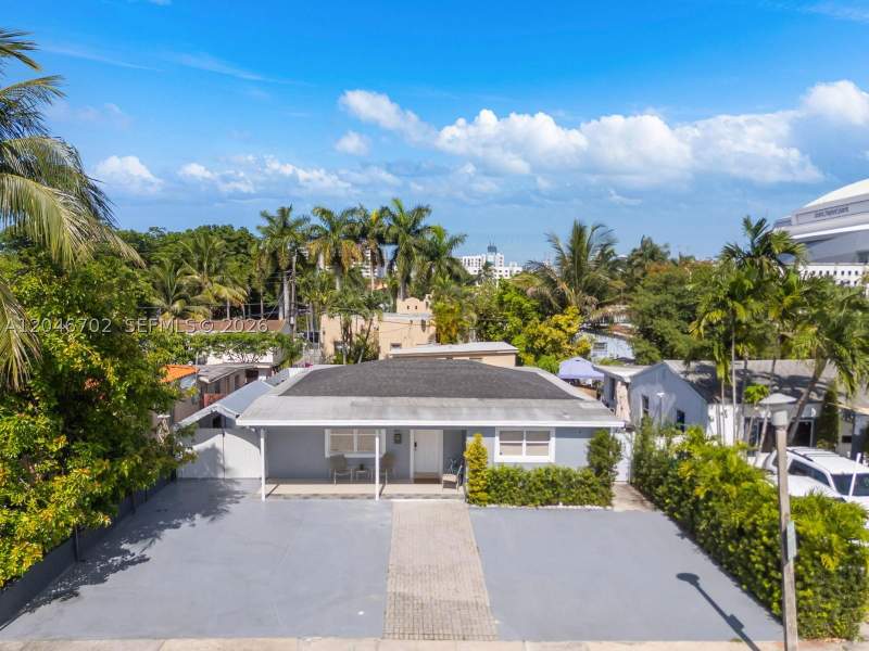 3 bedroom SingleFamilyResidence at 801 NW 17th Ct, Lawrence Park Amd, Miami — photo 3