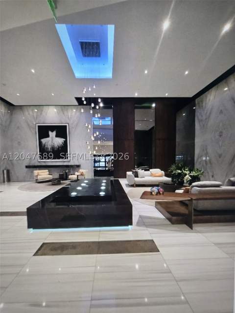 1100 Biscayne Blvd 3708, Miami FL - photo 13 of 18