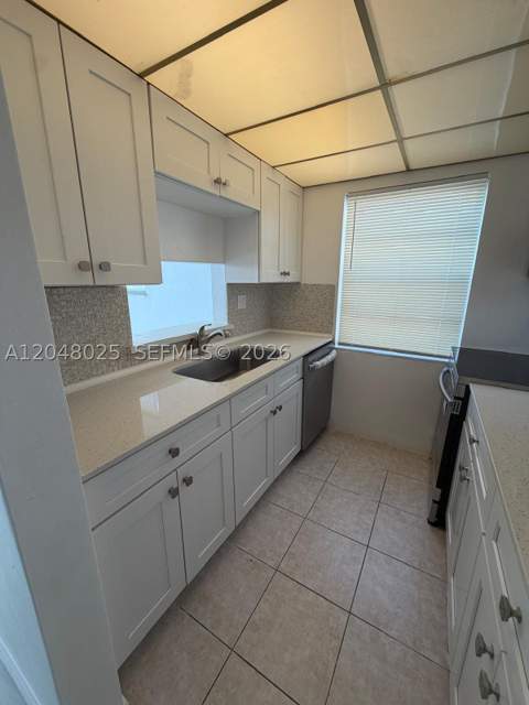 12590 NE 16th Ave 512, North Miami FL - photo 17 of 29