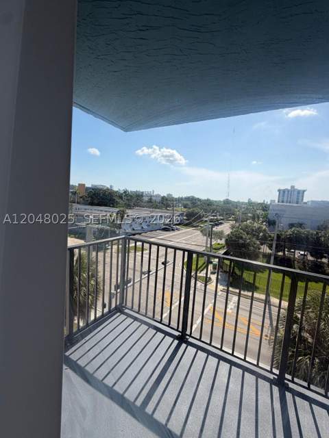 12590 NE 16th Ave 512, North Miami FL - photo 8 of 29