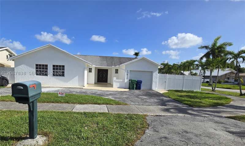 6 bedroom SingleFamilyResidence at 13470 SW 24th St, Comanche Sub, Miami — photo 1