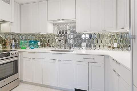 5 Island Ave 8H, Miami Beach FL - photo 19 of 91