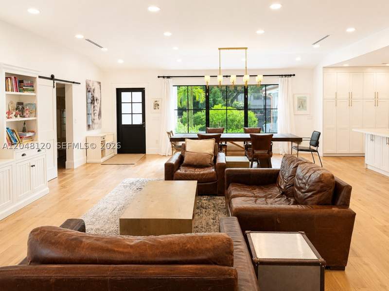 3 bedroom SingleFamilyResidence at 4455 N Bay Rd, Nautilus Sub, Miami Beach — photo 3