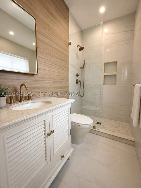 4455 N Bay Rd, Miami Beach FL - photo 7 of 14