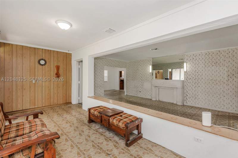 3 bedroom SingleFamilyResidence at 245 NE 48th St, Brentwood Rev Pl, Miami — photo 4
