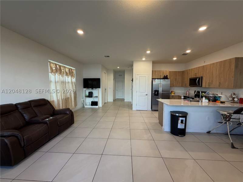 4 bedroom Townhouse at 159 NE 13th Ter, Parker Point Townhouse, Homestead — photo 4